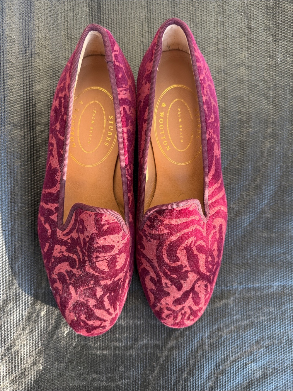 Stubbs & Wootton Magenta Velvet Patterned Smoking Slippers